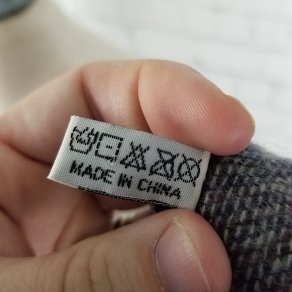 Geometric pattern infinity scarf - Picture 5 of 5